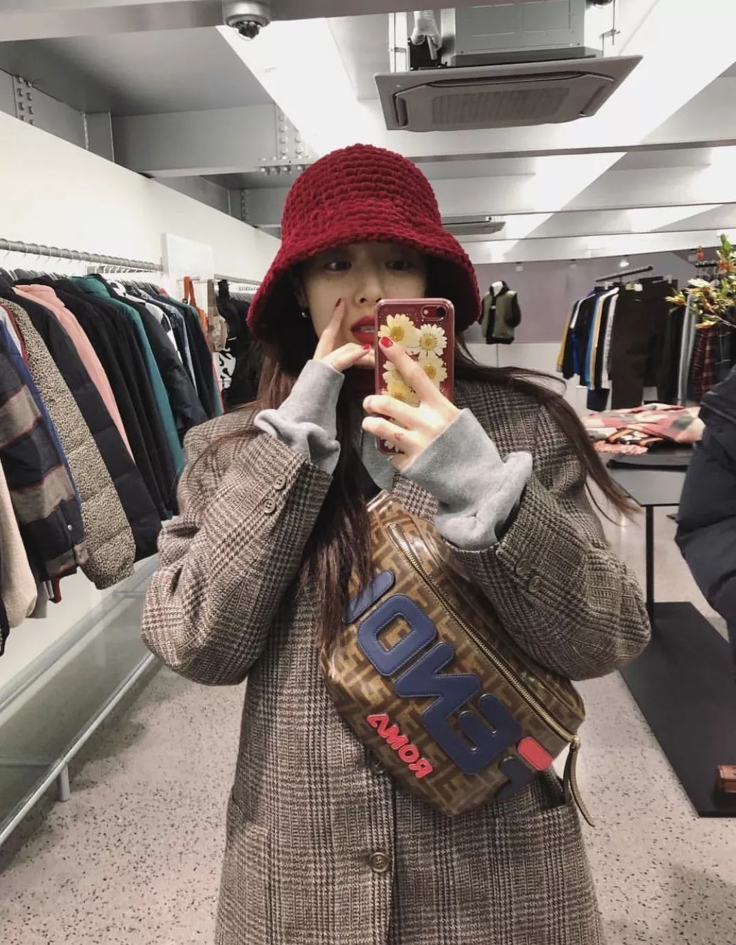 一款又甜又酷的美甲推荐给你们,夏日必备美甲ins风童趣