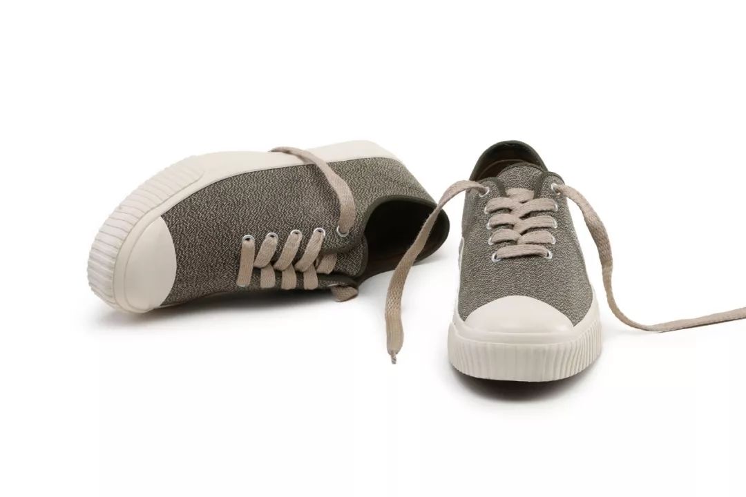 让全球复古迷都疯狂的“胡椒盐”，被我们做成了帆布鞋！