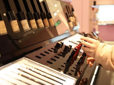 十堰这家商场疯狂折扣！海蓝之谜、迪奥、兰蔻……4.5折起！快抢！