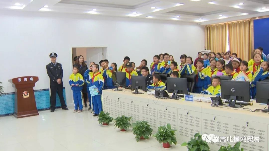 县公安局举办警营开放日活动,热血筑梦铭记警魂警营开放日活动