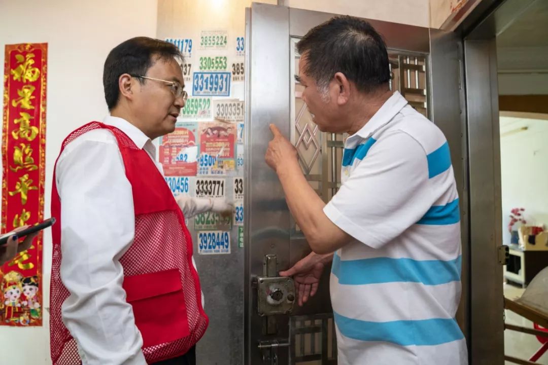 清理市容市貌小广告,整治小广告乱张贴提升市容环境