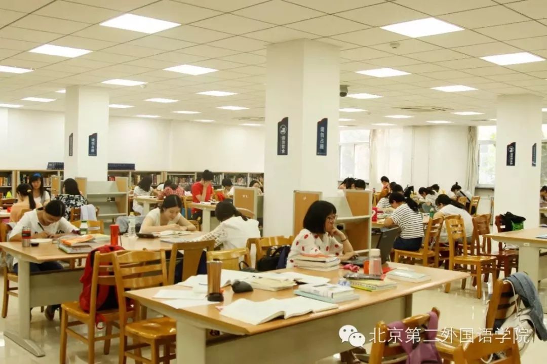 月末还剩十块钱？亲亲，小薇有份二外省钱攻略，请查收！