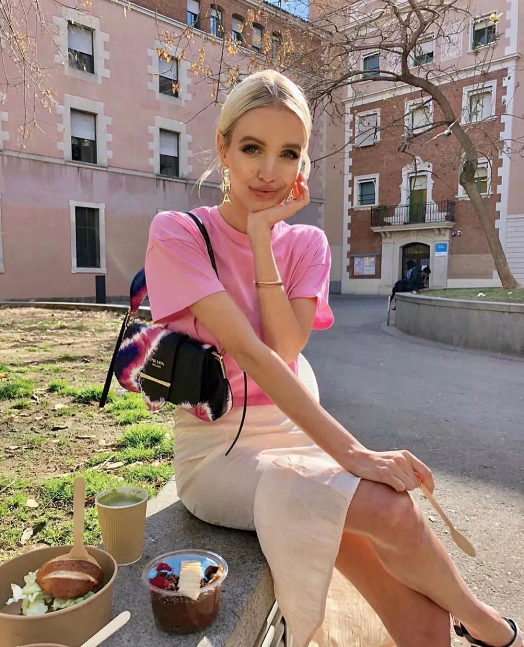 一夜之间，这款包攻占了代购圈