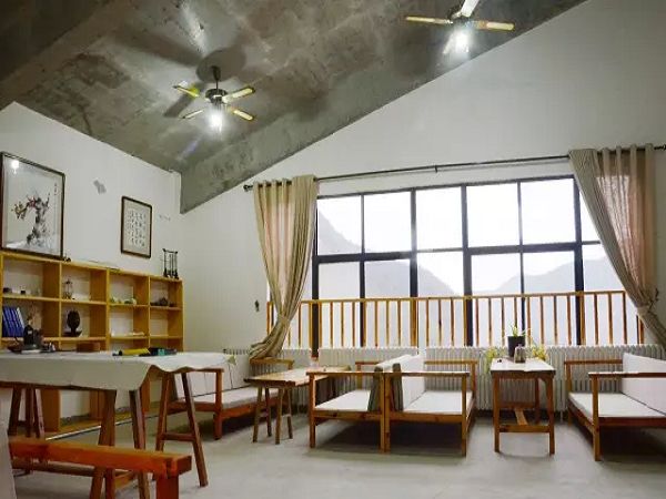 陕西与世隔绝的温泉民宿,西安附近最美的山间民宿