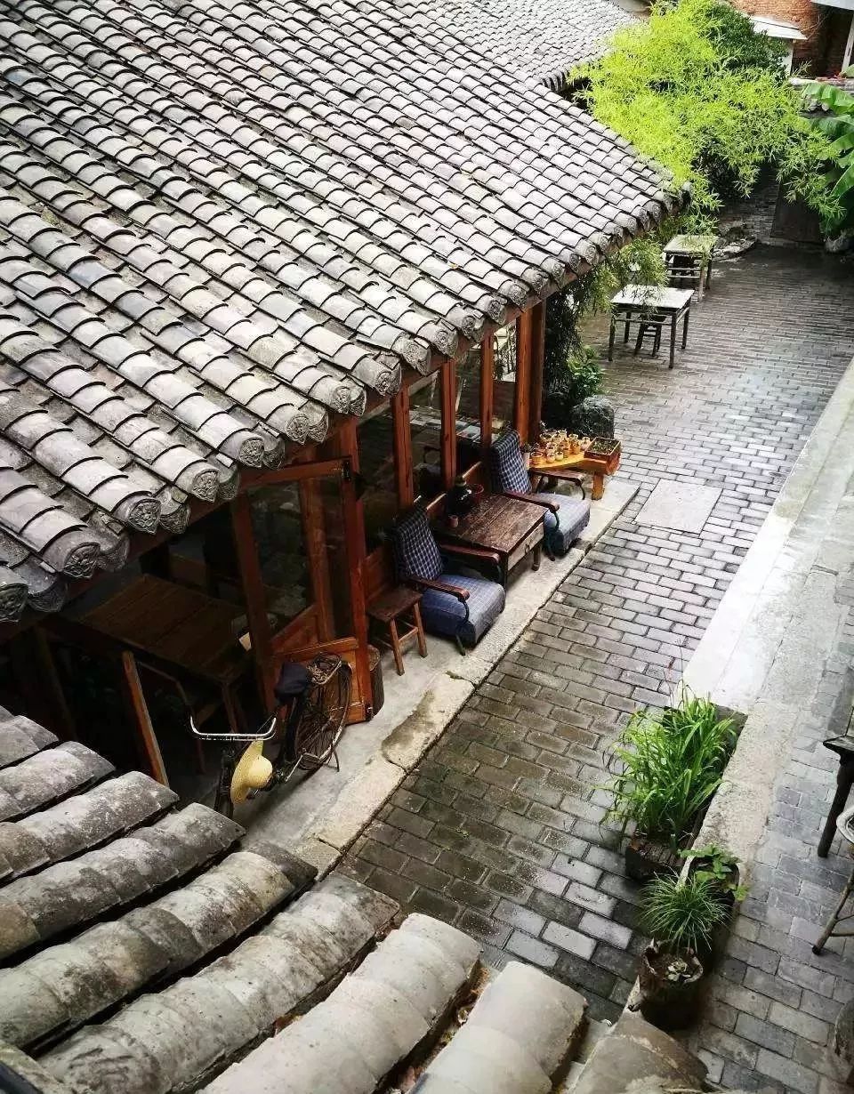 陕西与世隔绝的温泉民宿,西安附近最美的山间民宿