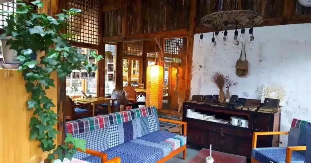 陕西与世隔绝的温泉民宿,西安附近最美的山间民宿