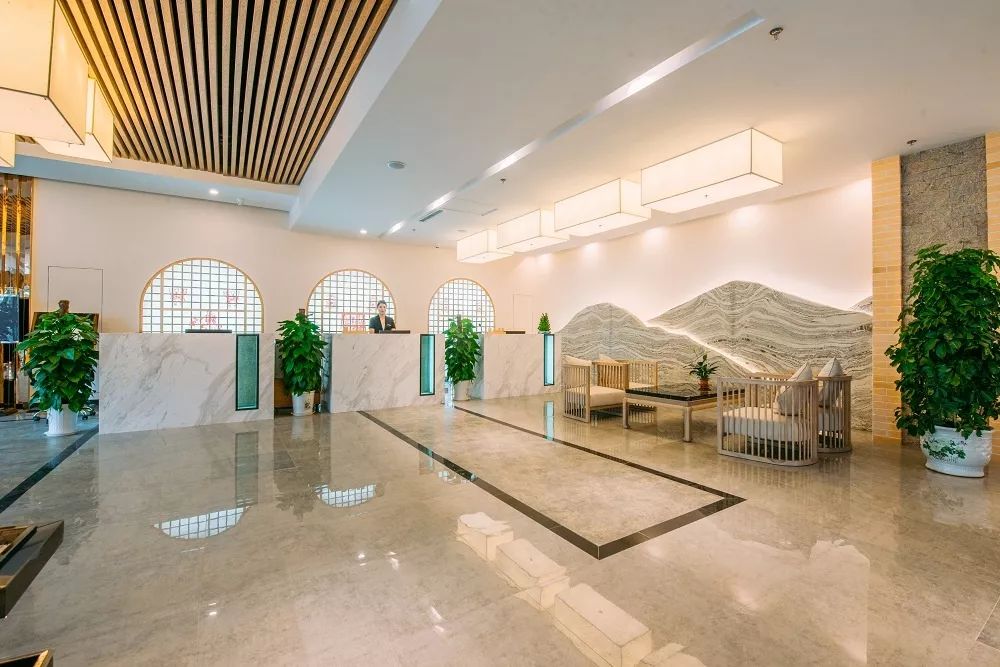 陕西与世隔绝的温泉民宿,西安附近最美的山间民宿