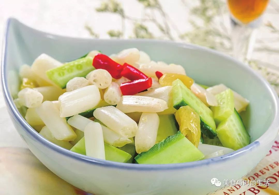 开胃菜泡椒藕片,开胃爽口酸辣藕片