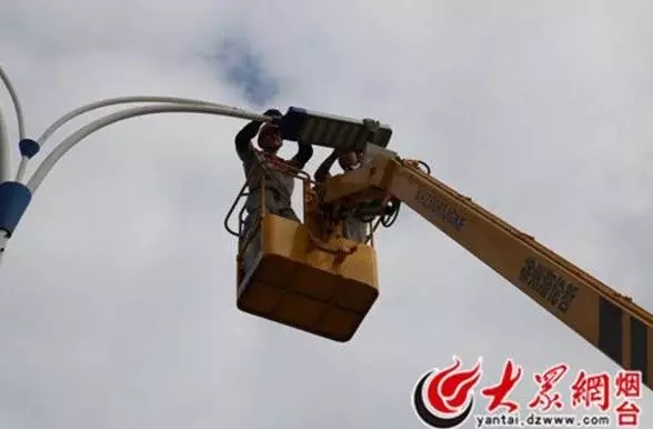 向劳动节致敬,向五一劳动节致敬的动态图片