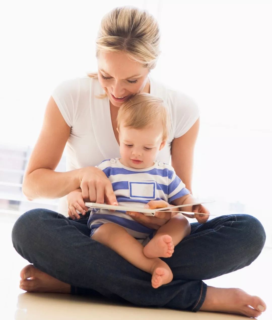 宝宝喜欢玩自己小JJ，怎么办？