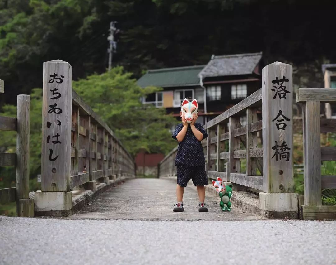 日本爸爸把男孩子拍出宫崎骏 (日本老爸把女儿拍到宫崎骏)