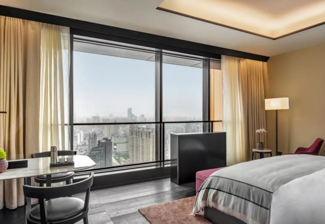 一次性住酒店,入住4000一晚的宝格丽酒店