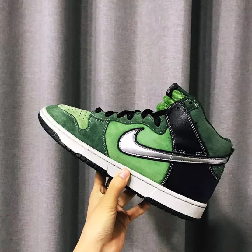 nike鞋子晒黄,nike运动鞋太阳晒红