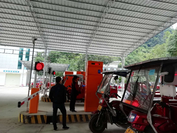 中越电动三轮车,中越边境车队