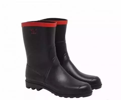 今天立夏，我却在买雨伞、雨靴和雨衣？！为了美也是拼了……