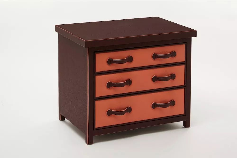 大家都开始做联名了，爱马仕和成都的“联名款”是怎样的？