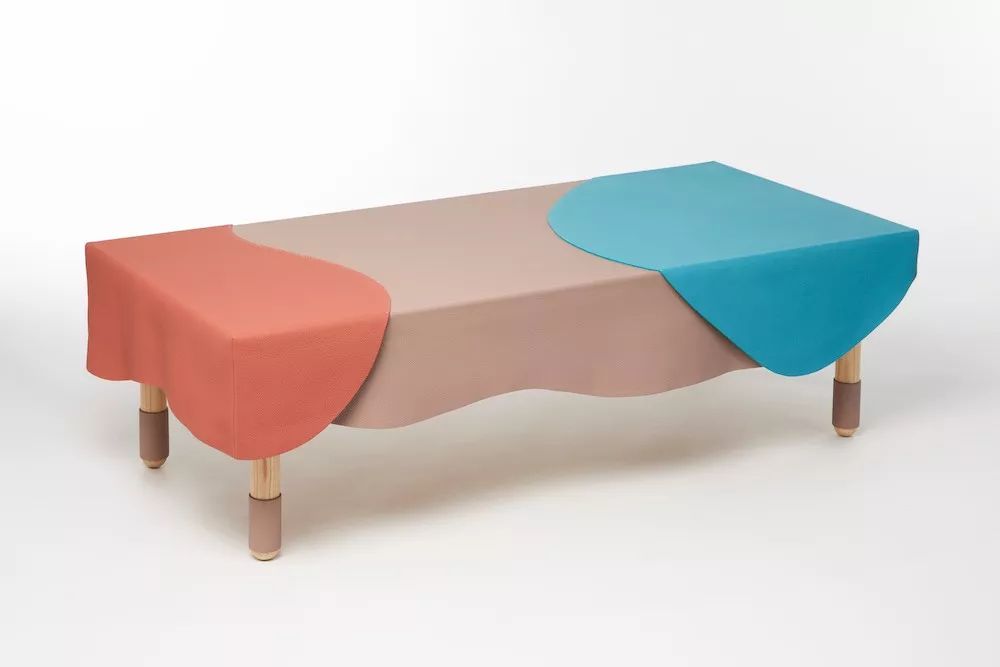 大家都开始做联名了，爱马仕和成都的“联名款”是怎样的？