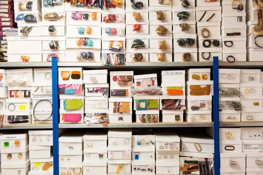 大家都开始做联名了，爱马仕和成都的“联名款”是怎样的？