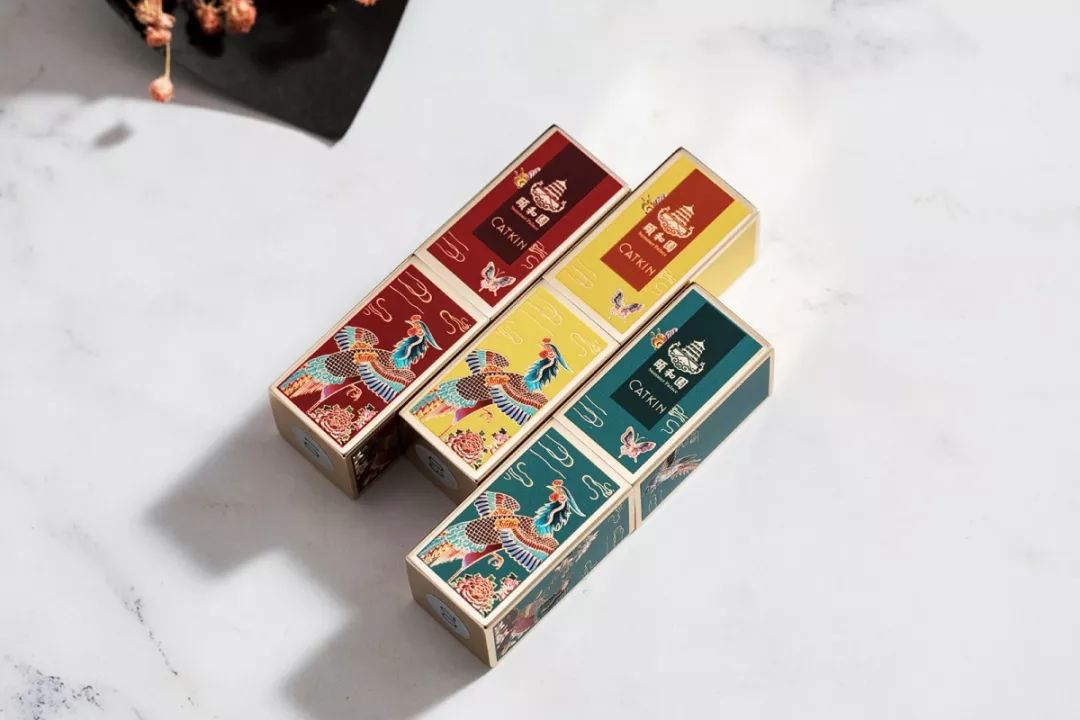 颐和园口红三款,章若楠口红镜面唇釉