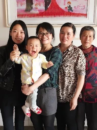 今天，我们“入侵”了中化妈妈们的朋友圈……