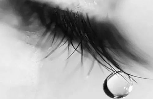 15岁少年强奸7岁女童后推下25楼，“爸爸经常当着我的面看黄片……”