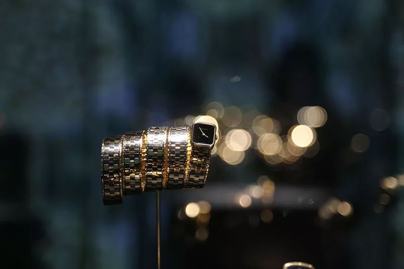 灵蛇系宝格丽,一条蛇宝格丽