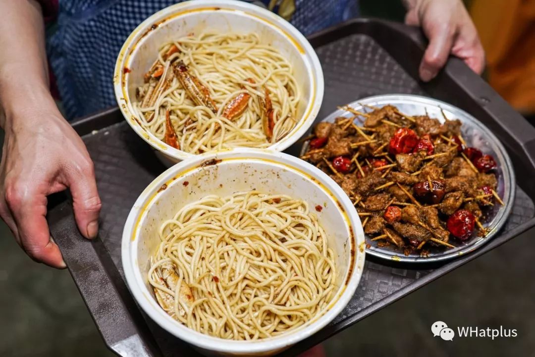 拦江路江边宵夜,拦江路夜宵