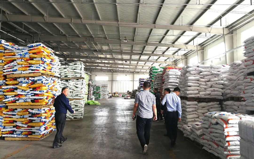 《全球视野》参访团走进顺泰植保参观学习！