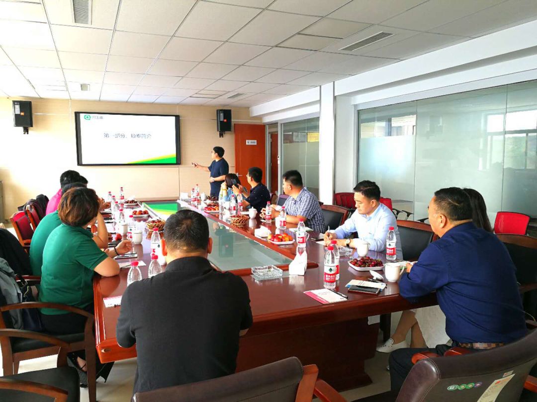 《全球视野》参访团走进顺泰植保参观学习！