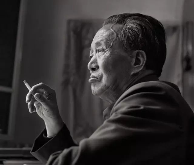 恋爱在现实中一文不值,恋爱真的没那么重要了