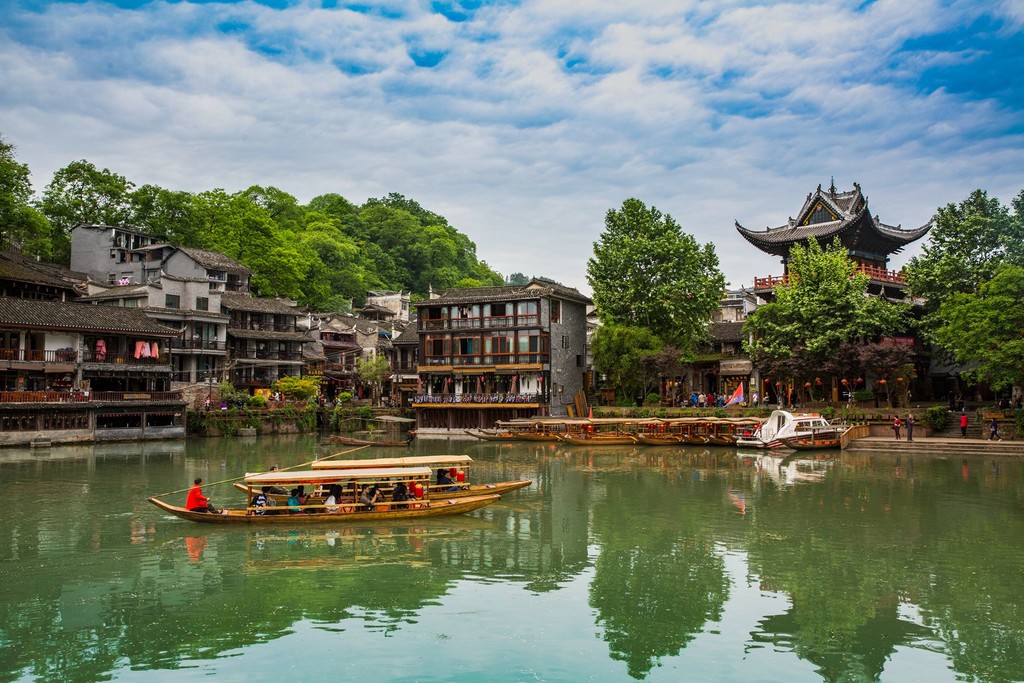 凤凰古城景区,凤凰古城要门票吗