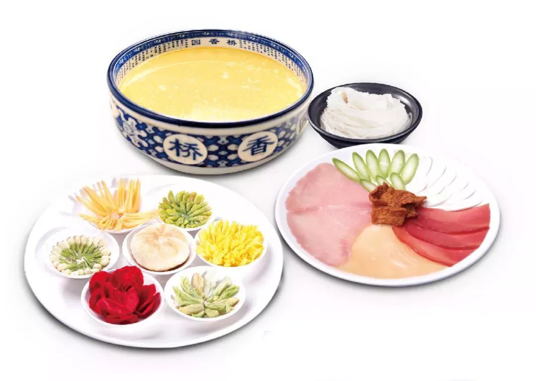 昆明北市区最正宗的过桥米线,昆明潮玩城