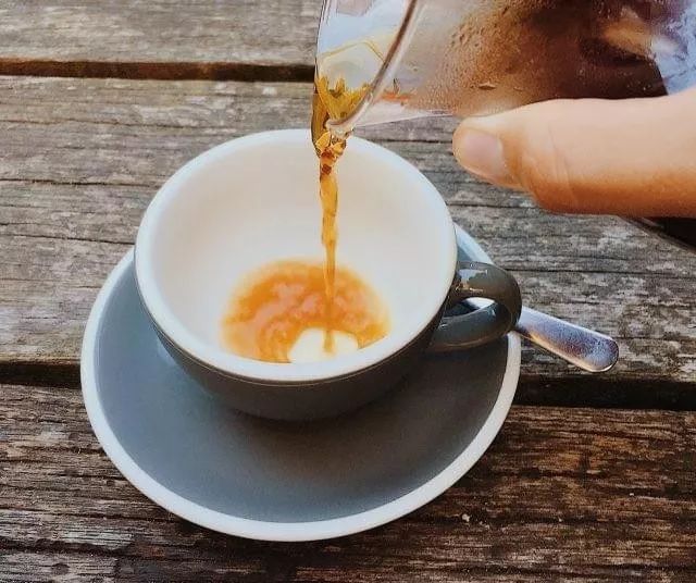 为啥咖啡那么苦啊,为什么咖啡那么苦闻起来那么香