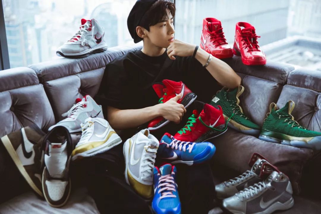 骨灰级球鞋玩家们的鞋，可以在上海买几套房？