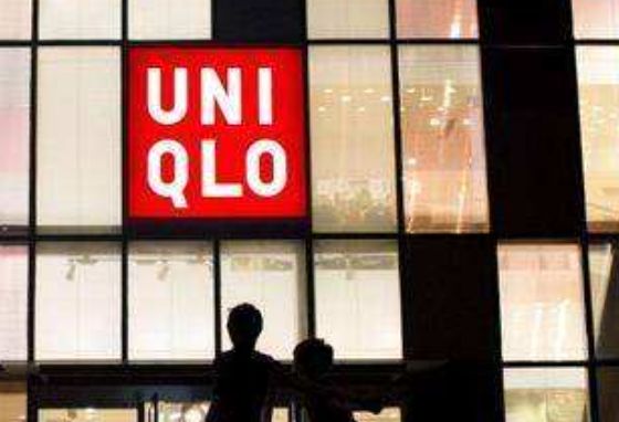 轻易别碰一次性*裤内**，穿上就脱不下去了