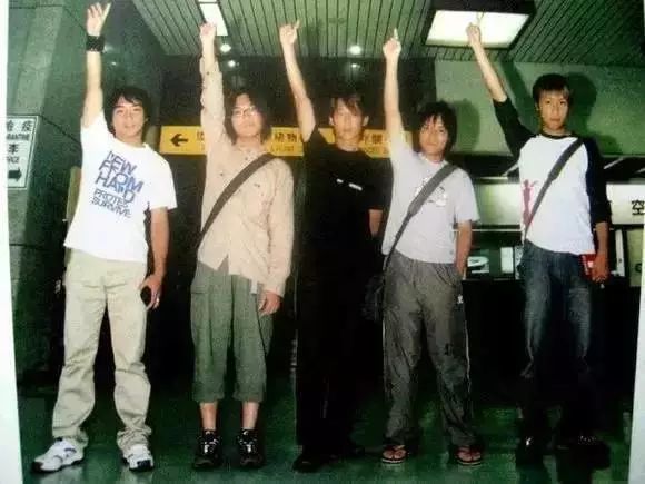 生活太难了适合听哪首歌,当人生最难的时候应该听什么歌曲