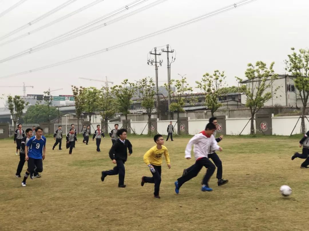 东城中学快乐足球社