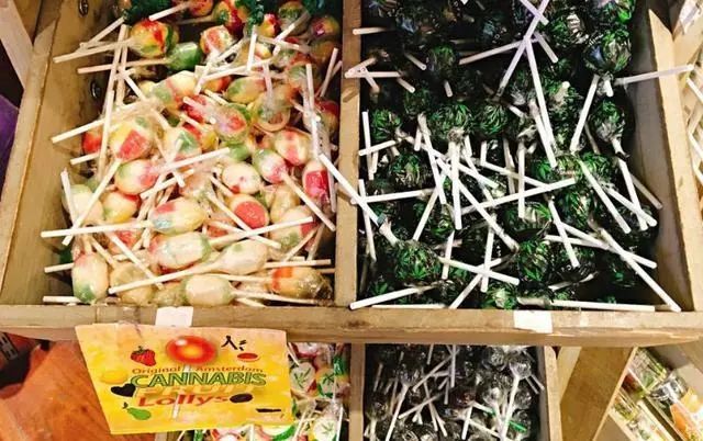 千万别吃这五种饼干有毒,提醒这种坚果不能吃千万留心