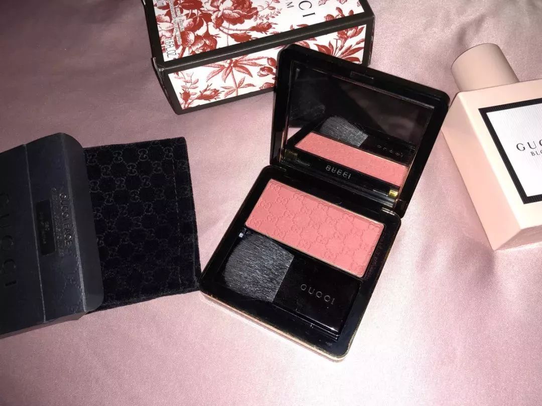 颜值使用感都在线的彩妆线为什么一直不红？GUCCI麻烦你反思一下！