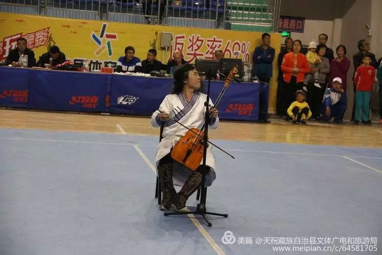 青海民族团结进步杯青少年足球赛,民族团结进步运动会