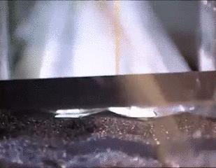 锁怎么一提就锁上呢,锁怎么弄才能从里面反锁不了