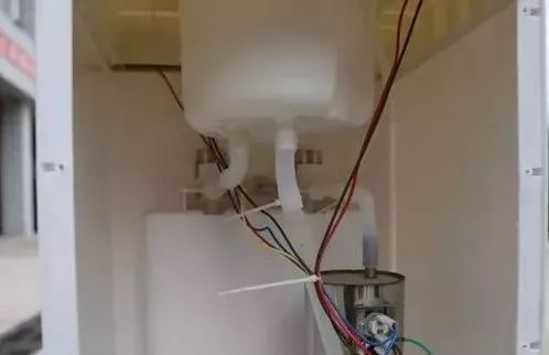 防火知识露天燃烧的危害,防火饮水机灭火