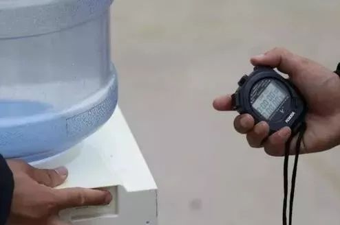 防火知识露天燃烧的危害,防火饮水机灭火