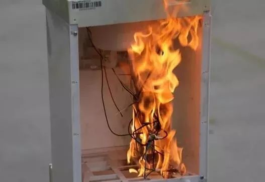 防火知识露天燃烧的危害,防火饮水机灭火