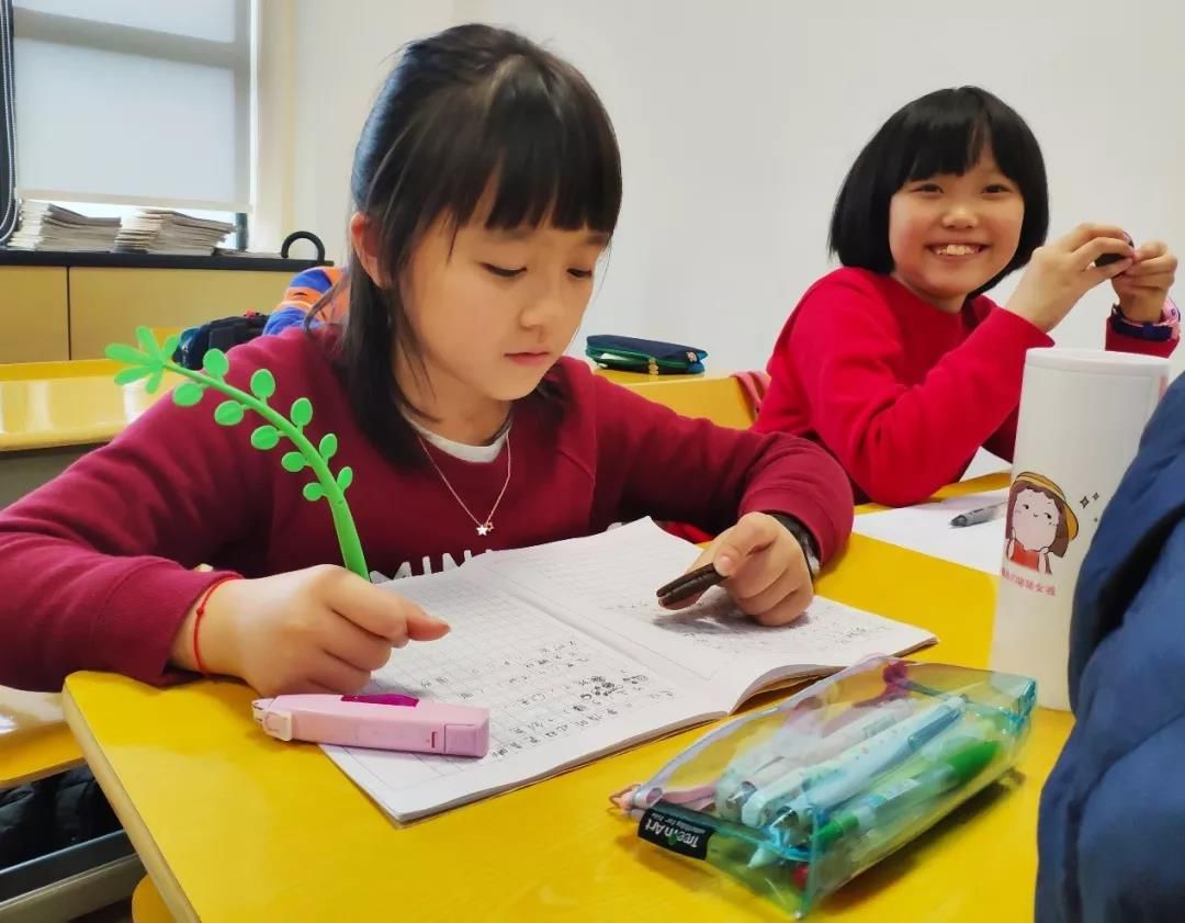 丁丁老师暑假创意作文班,丁丁老师满分作文五年级下册