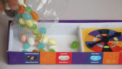 绝交！六一节竟然送我香菜薯片、虫子和卫生巾？