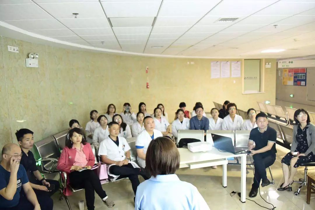 超声科医生检查的流程,超声科专家门诊流程