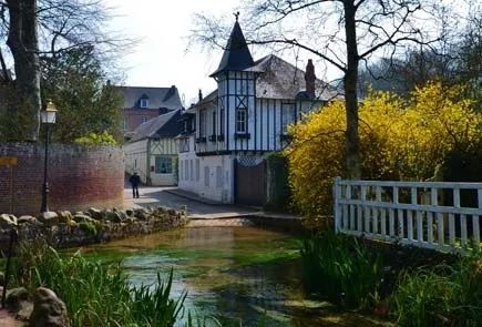 「旅游」“全民暑假”开启！想出去浪？看看法国人青睐的暑期旅行目的地吧