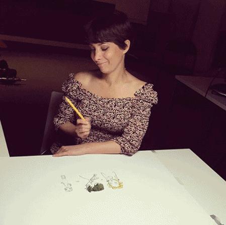 埃菲尔铁塔杏粉色,埃菲尔铁塔艺术风格