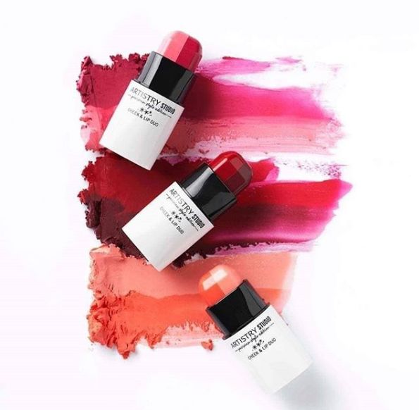 埃菲尔铁塔杏粉色,埃菲尔铁塔艺术风格